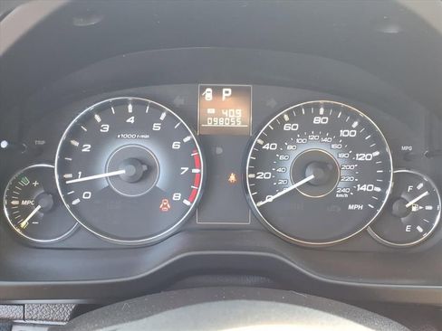 Used 2010 Subaru Legacy 2.5i image 6