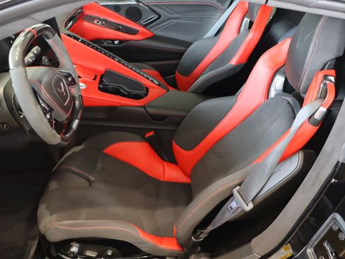 Used 2024 Chevrolet Corvette Z06 w/ Z07 Performance Package image 16