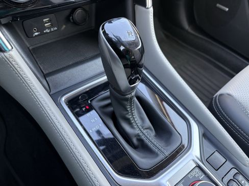 Certified 2024 Subaru Forester Limited w/ Convenience Package image 19