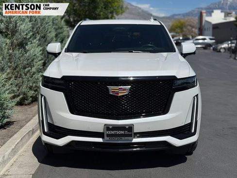 Used 2021 Cadillac Escalade Sport w/ Driver Assist Tech Package AWD/4WD image 2