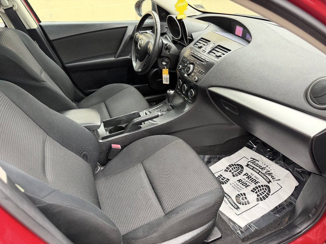 Used 2013 MAZDA MAZDA3 i Touring FWD image 21