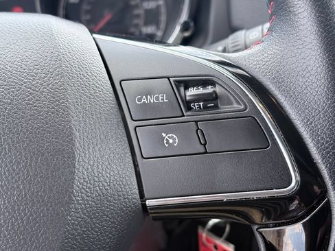 Used 2025 Mitsubishi Outlander Sport LE AWD/4WD image 15