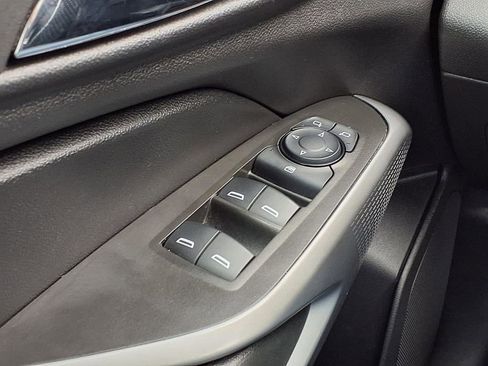 Used 2024 Chevrolet Trax RS image 19