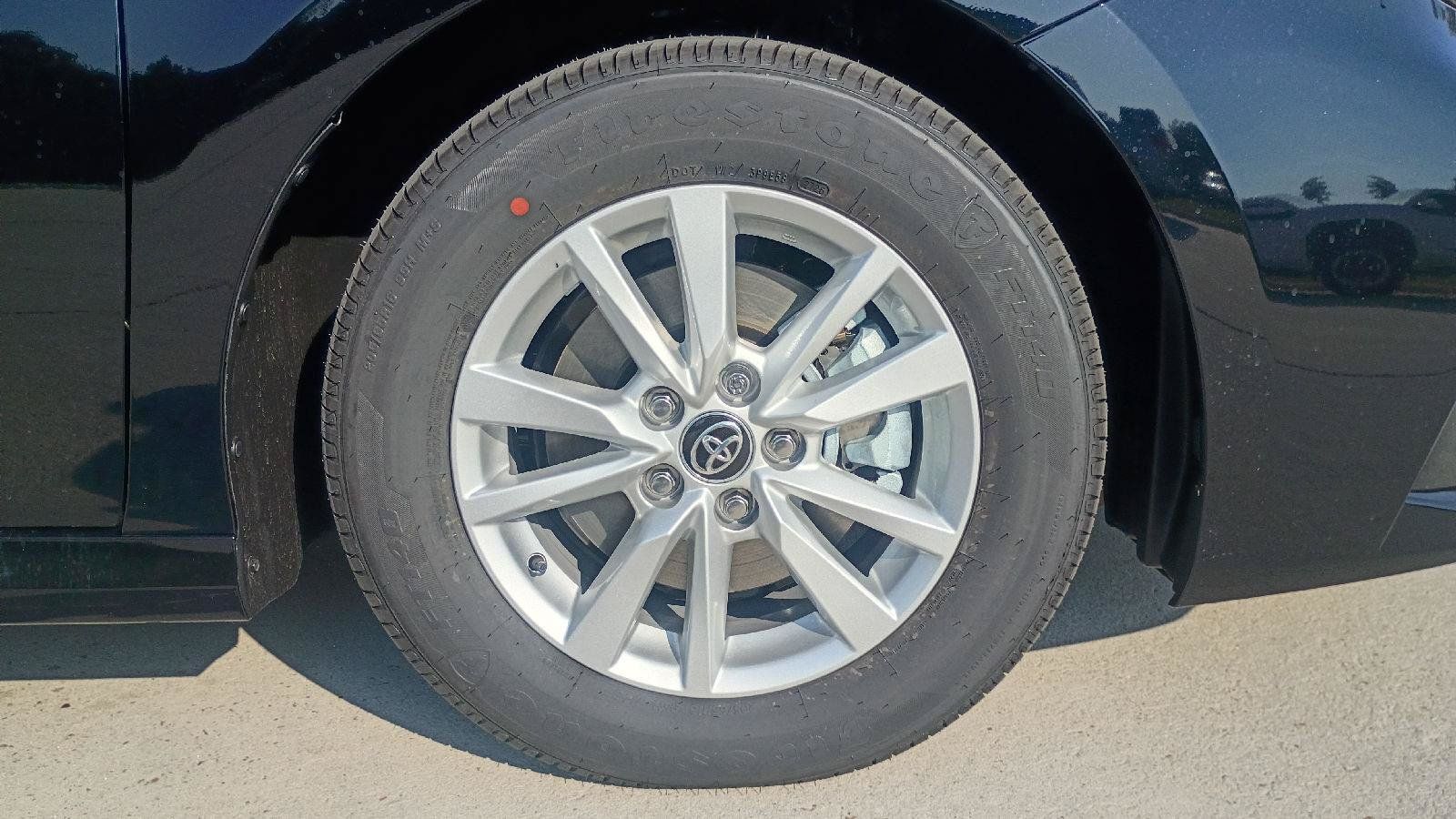 Used 2026 Toyota Camry LE FWD image 21