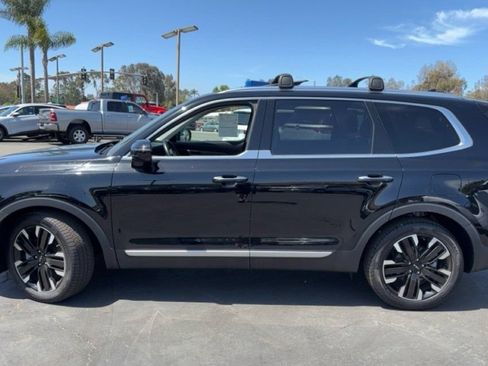 Used 2023 Kia Telluride SX AWD/4WD image 3