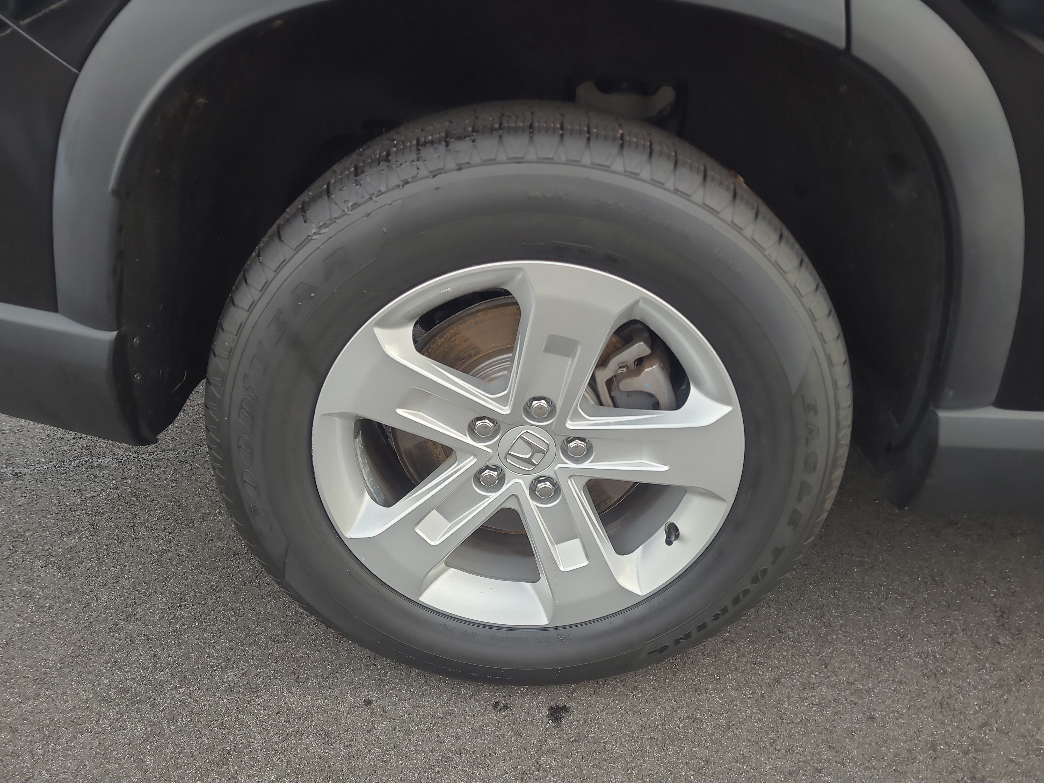 Used 2023 Honda Pilot LX image 11