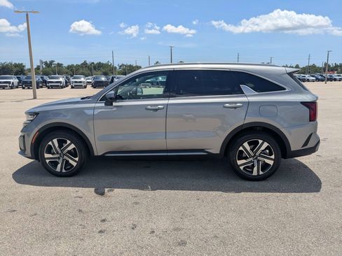 Certified 2023 Kia Sorento SX Prestige AWD/4WD image 7