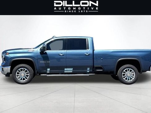 Used 2025 Chevrolet Silverado 3500 LTZ w/ LTZ Plus Package AWD/4WD image 7