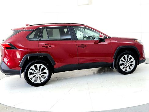 Certified 2025 Toyota RAV4 XLE Premium image 6