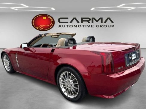 Used 2009 Cadillac XLR RWD image 3