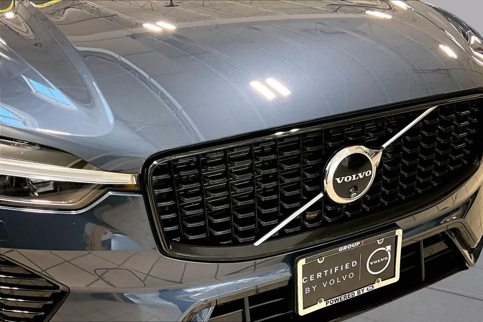 Used 2024 Volvo XC60 B5 Plus w/ Protection Package Premier AWD/4WD image 30