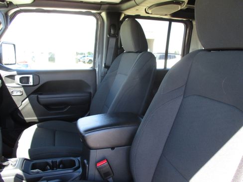 Used 2023 Jeep Wrangler Unlimited Sport w/ Sun And Sound Package AWD/4WD image 35