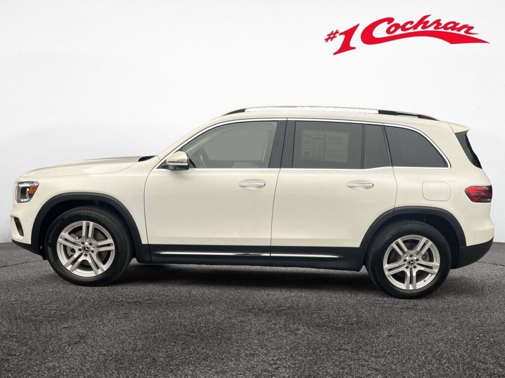 Certified 2023 Mercedes-Benz GLB 250 4MATIC w/ Premium Package image 11