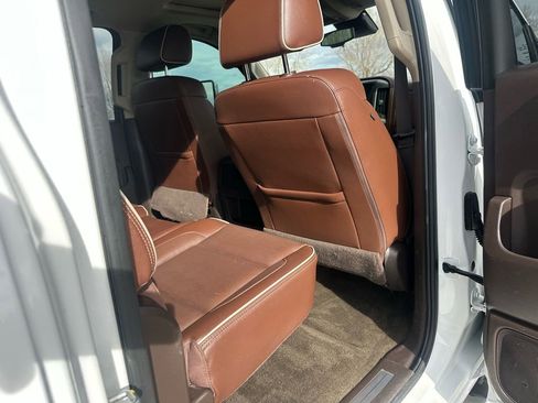 Used 2017 Chevrolet Silverado 3500 High Country w/ Duramax Plus Package image 18