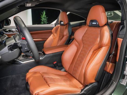 Used 2027 BMW M4 Coupe w/ M Driver's Package RWD image 18