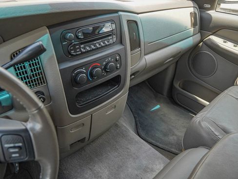 Used 2005 Dodge Ram 1500 Truck SLT image 30