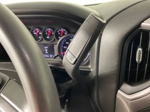 Used 2020 Chevrolet Silverado 1500 Custom w/ Custom Value Package AWD/4WD image 9