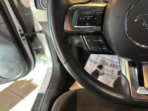 Used 2018 Ford Mustang GT RWD image 10