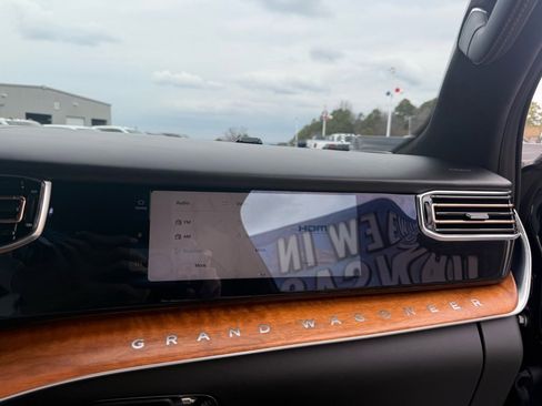 Used 2024 Jeep Grand Wagoneer Series III w/ Rear Seat Video Group 1 image 25