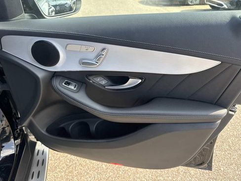 Used 2022 Mercedes-Benz GLC 300 4MATIC w/ AMG Line image 13