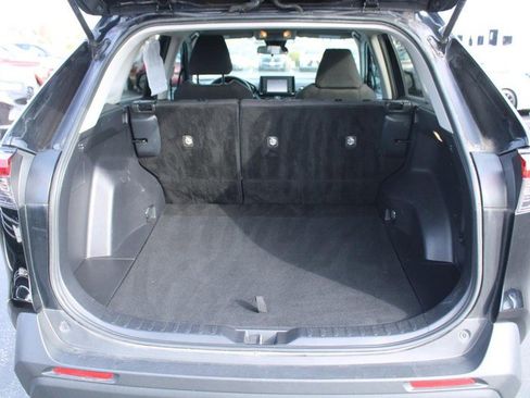 Certified 2019 Toyota RAV4 LE image 7