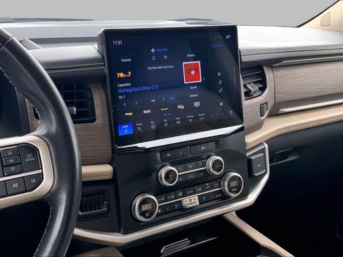 Used 2024 Ford Expedition Limited RWD image 7