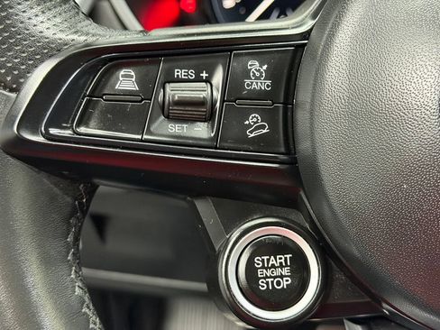 Used 2024 Alfa Romeo Stelvio Veloce AWD/4WD image 29