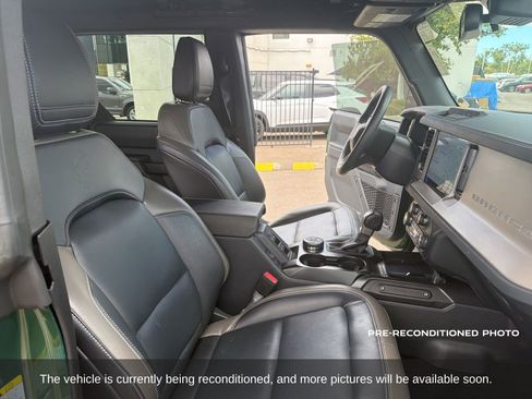 Used 2025 Ford Bronco Outer Banks AWD/4WD image 15