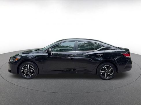 Used 2025 Nissan Sentra SV FWD image 9