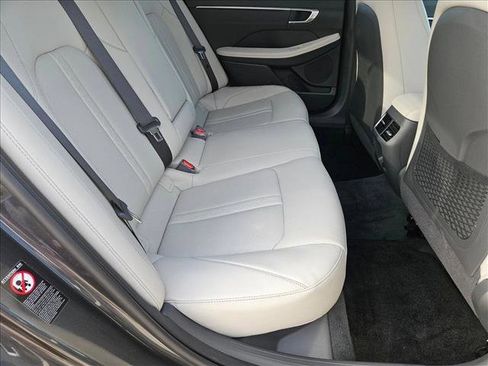 Used 2022 Hyundai Sonata Limited image 21