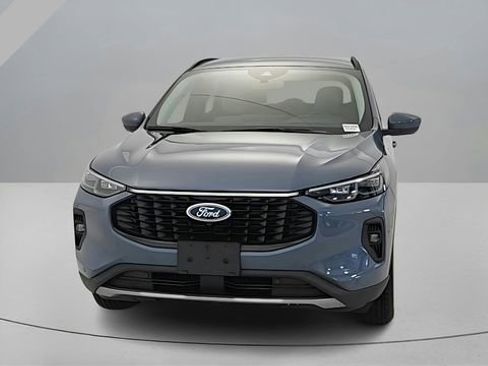 New 2026 Ford Escape SE w/ PHEV Premium Package FWD image 2