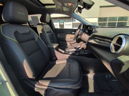 Used 2024 Chevrolet Trax ACTIV w/ Sunroof Package image 26