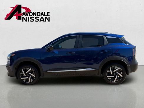 Used 2026 Nissan Kicks SV FWD image 3