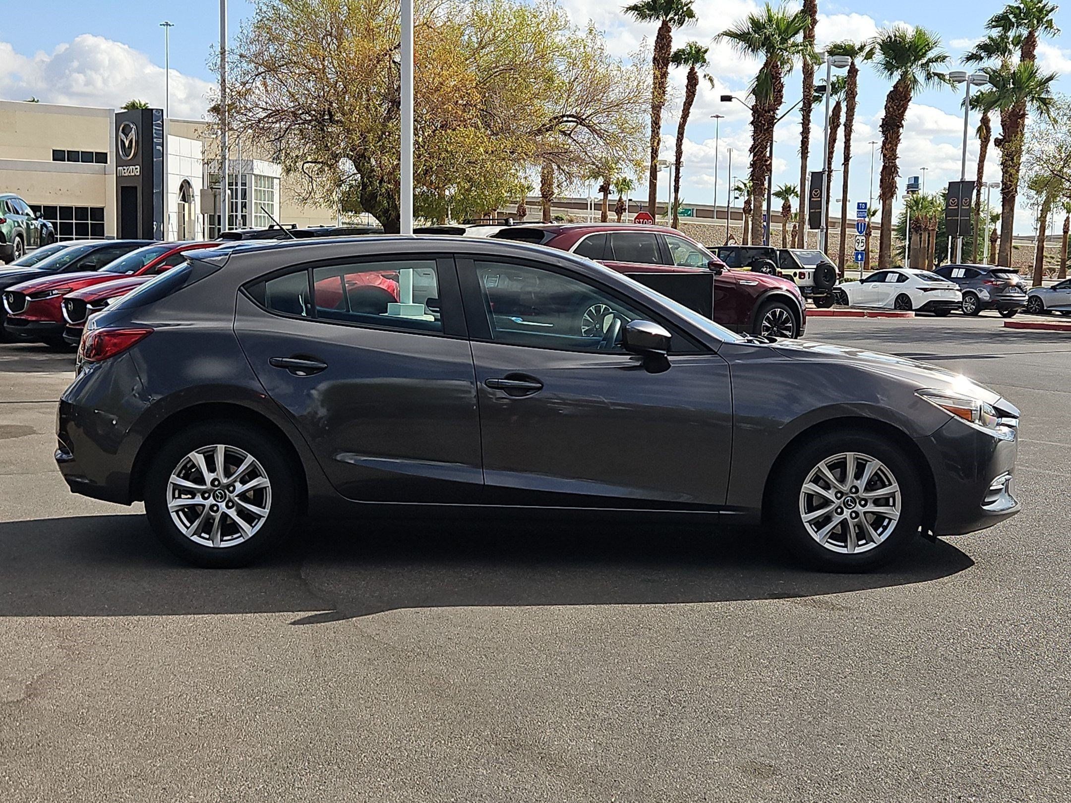 Used 2017 MAZDA MAZDA3 Sport FWD image 6