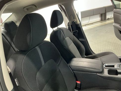 Used 2024 Nissan Sentra SV w/ All-Weather Package image 18