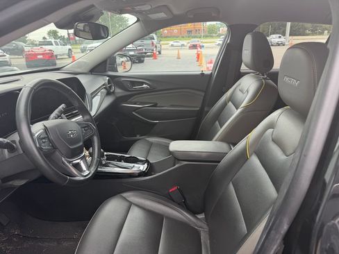 Used 2025 Chevrolet Trax ACTIV w/ Driver Confidence Package FWD image 5