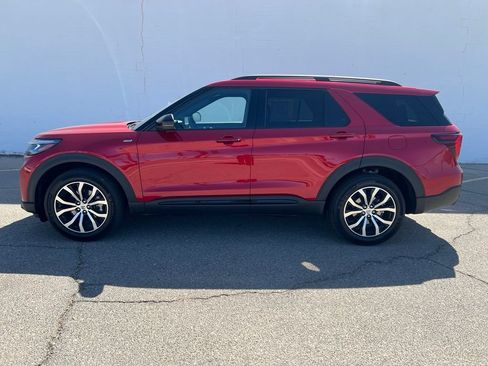 New 2026 Ford Explorer ST-Line AWD/4WD image 2