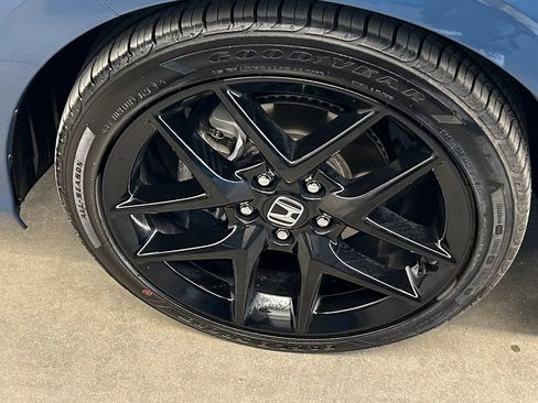 Certified 2025 Honda Civic Sport image 8