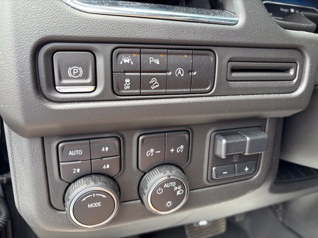 Used 2023 Chevrolet Tahoe Premier w/ Max Trailering Package AWD/4WD image 17