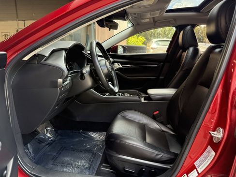 Used 2021 MAZDA MAZDA3 s image 11