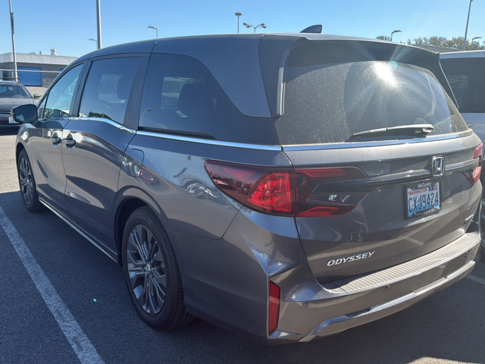 Certified 2026 Honda Odyssey Touring image 3