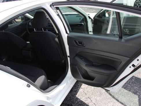 Used 2025 Nissan Altima 2.5 S FWD image 26