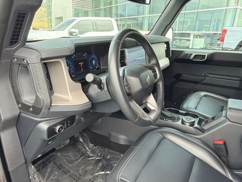 Certified 2025 Ford Bronco Outer Banks AWD/4WD image 25