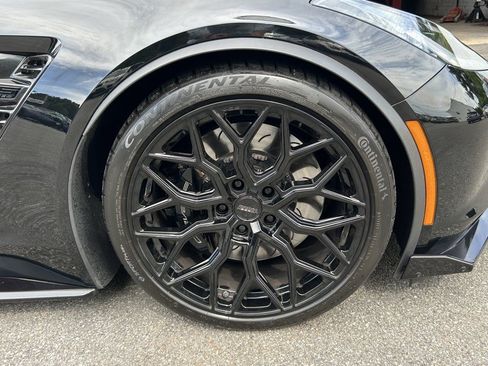 Used 2018 Chevrolet Corvette Z06 RWD image 22