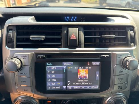Used 2019 Toyota 4Runner SR5 AWD/4WD image 13