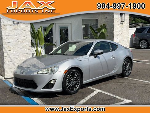 Used 2014 Scion FR-S RWD image 1