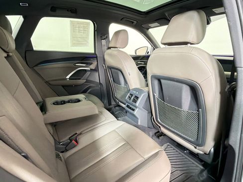 Certified 2025 Audi Q5 Premium w/ Convenience Package AWD/4WD image 28