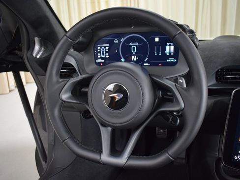 New 2025 McLaren Artura Spider image 20