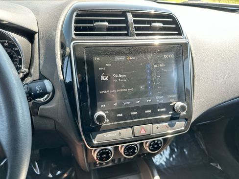 Used 2024 Mitsubishi Outlander Sport SE image 17