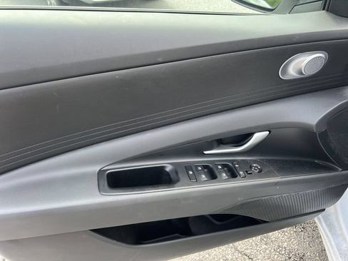 Used 2026 Hyundai Elantra Hybrid FWD image 10